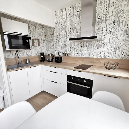 Appartement lumineux avec balcon et parking Cherbourg-en-Cotentin Extérieur photo