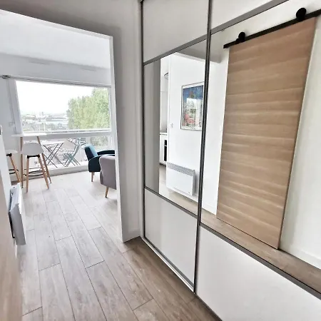 Appartement lumineux avec balcon et parking Cherbourg-en-Cotentin Extérieur photo
